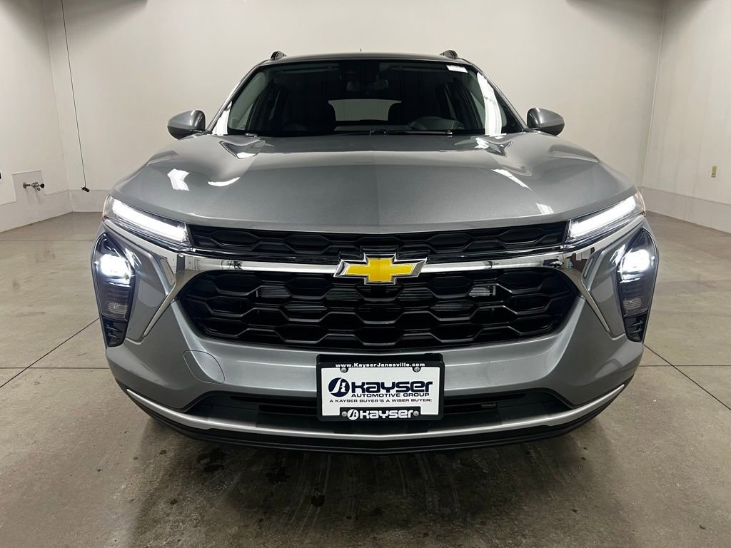 New 2026 Chevrolet Trax LT w/ Driver Confidence Package image 11