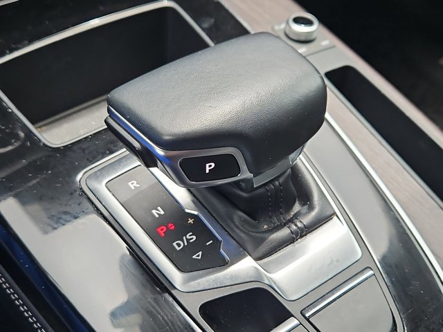 Used 2021 Audi Q5 Premium Plus w/ Premium Plus Package image 12