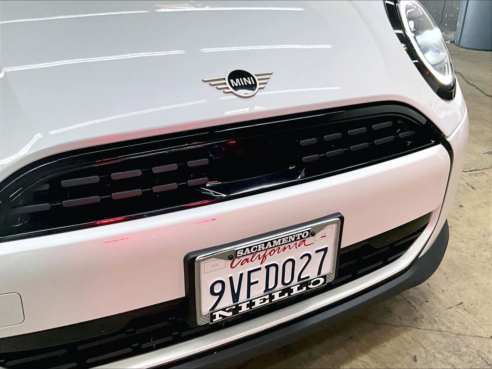 Used 2025 MINI Cooper 2-Door Hardtop FWD image 34