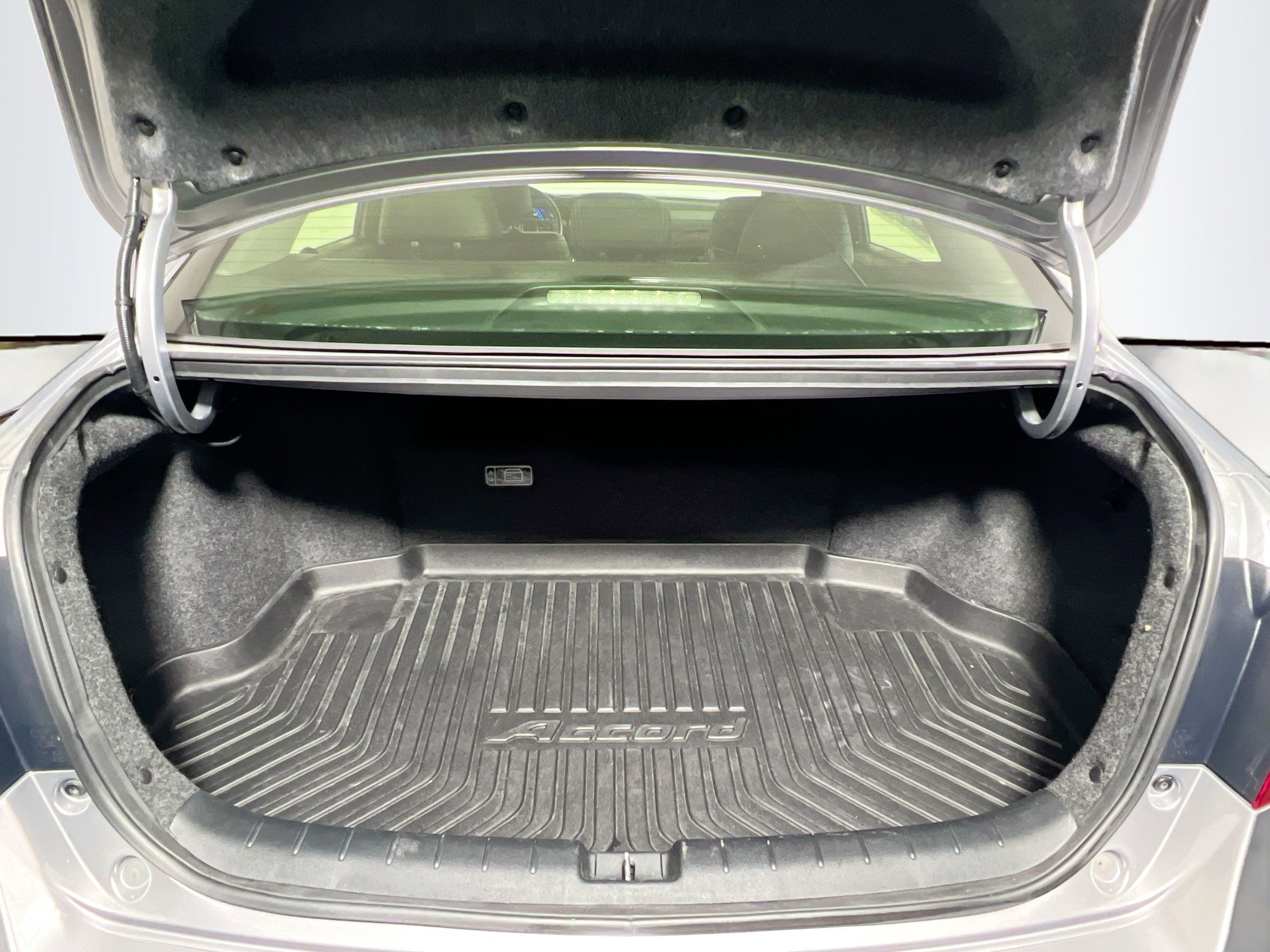 Used 2017 Honda Accord Touring image 34