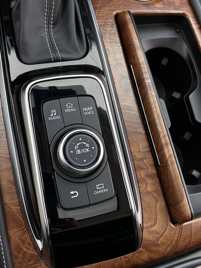 Used 2022 Nissan Armada SL w/ Captain's Chairs Package image 23