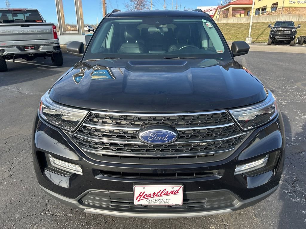 Used 2023 Ford Explorer XLT w/ Equipment Group 202A image 2