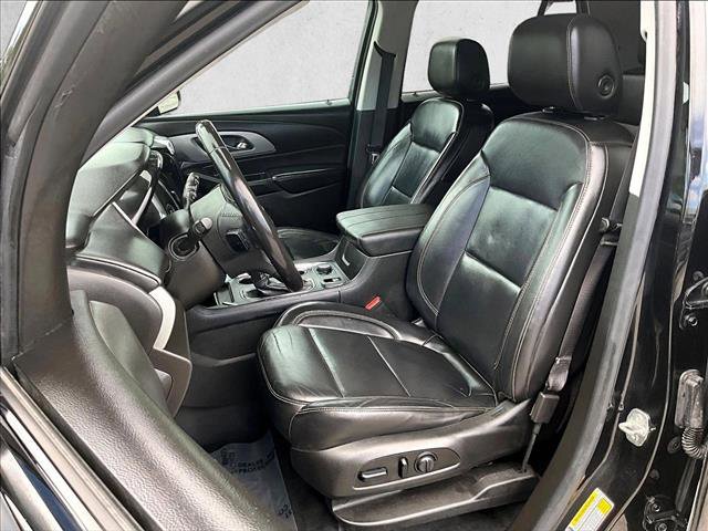 Used 2021 Chevrolet Traverse RS FWD image 26