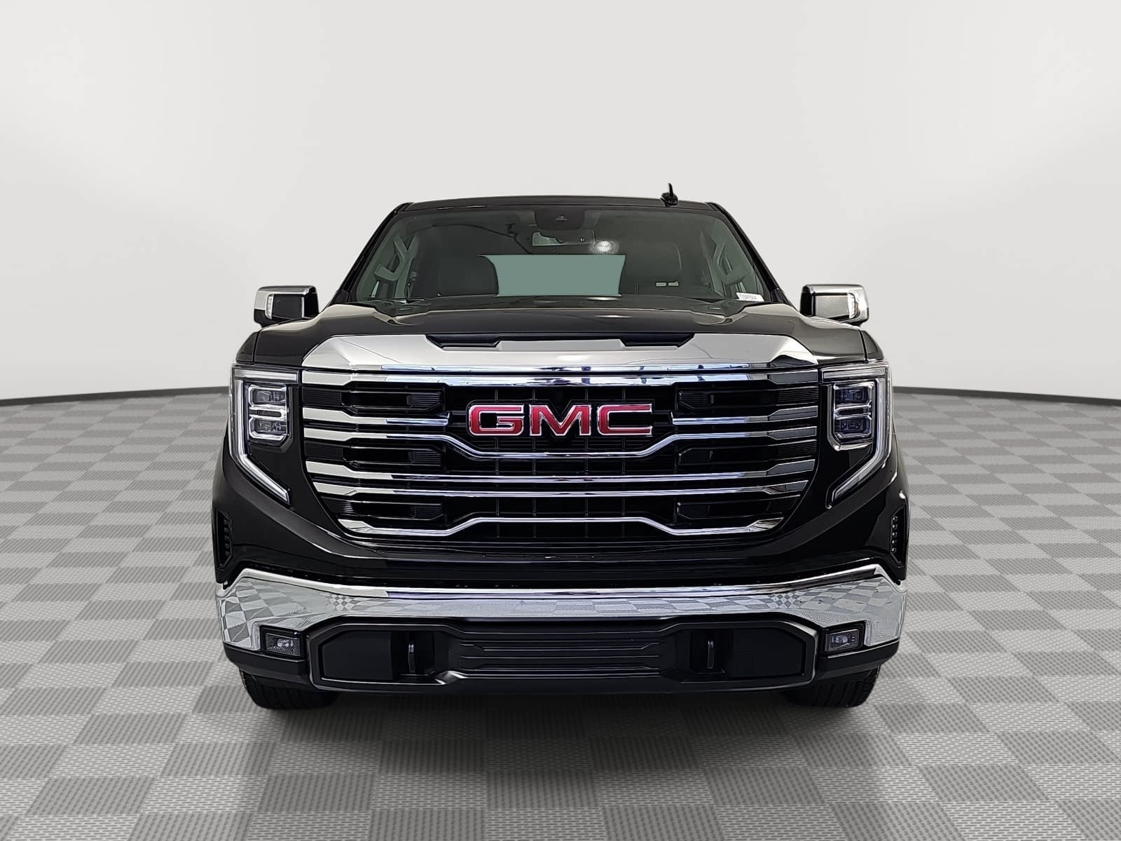 Used 2026 GMC Sierra 1500 SLT RWD image 3