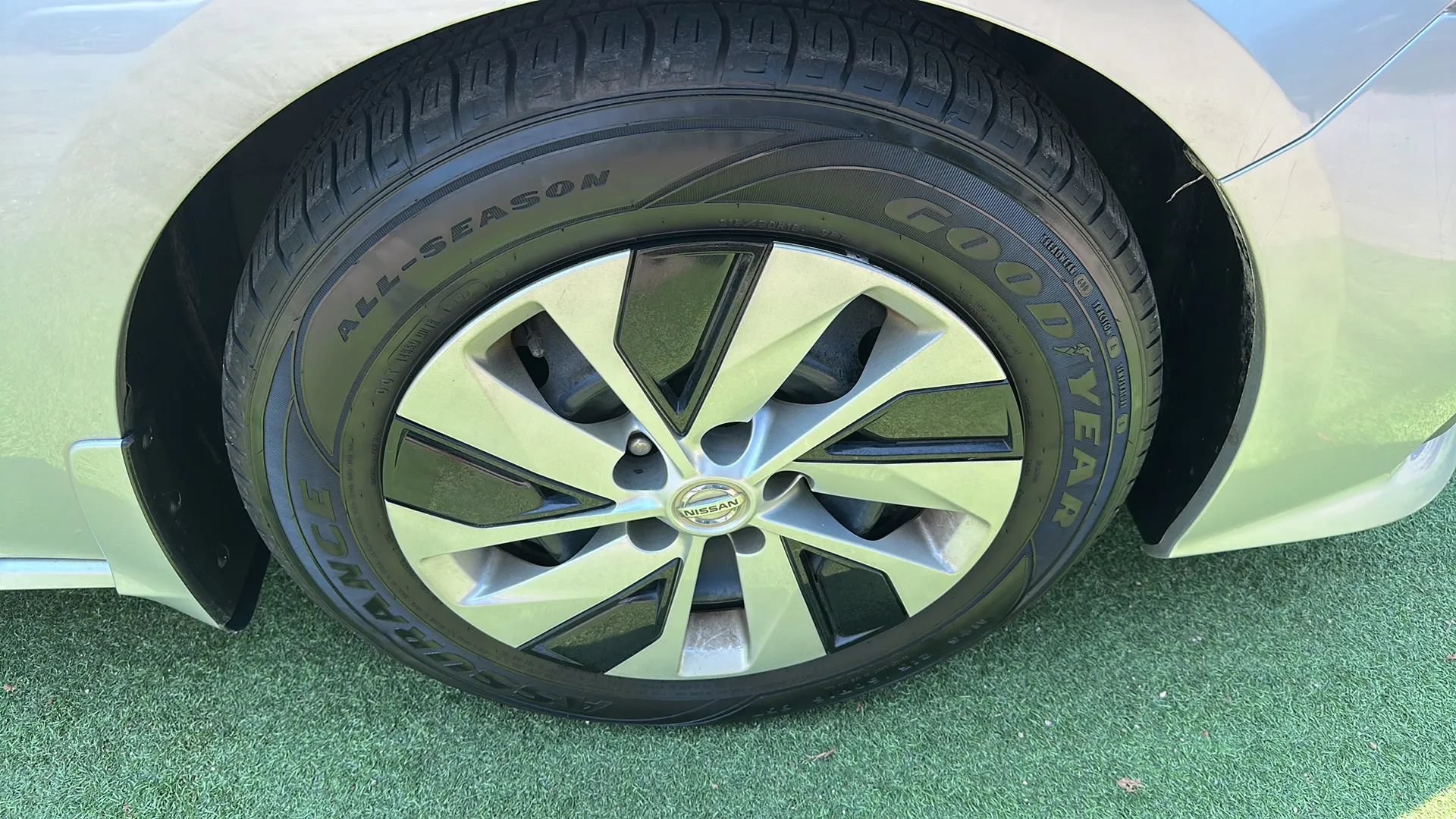 Used 2020 Nissan Altima 2.5 S FWD image 23