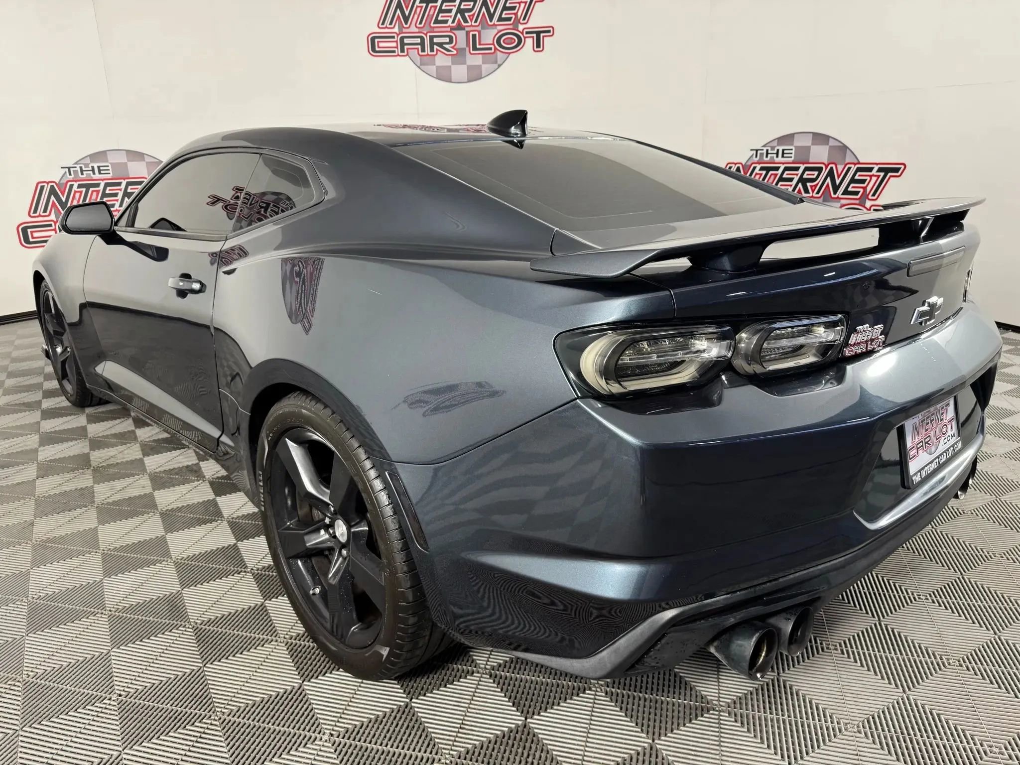 Used 2020 Chevrolet Camaro SS image 24
