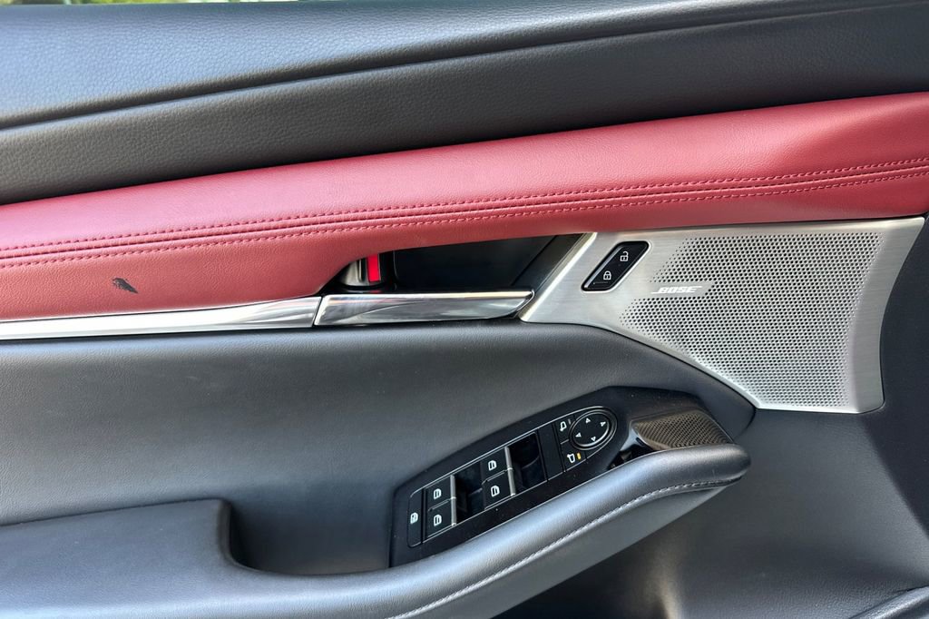 New 2025 MAZDA MAZDA3 Hatchback w/ Appearance Package image 9