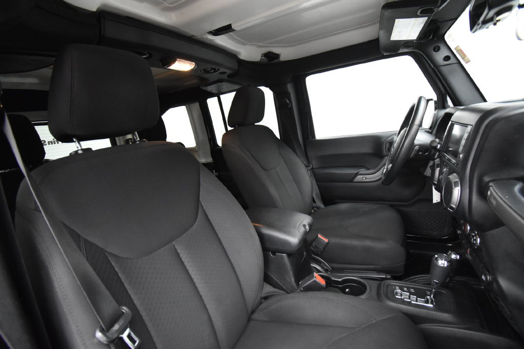 Used 2018 Jeep Wrangler Unlimited Sport AWD/4WD image 14