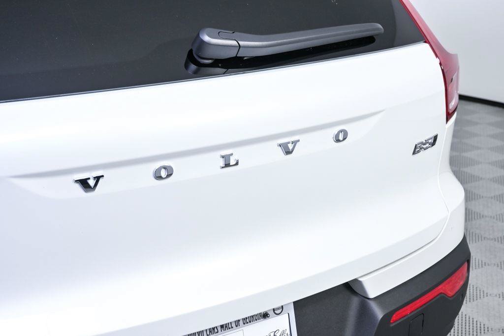 New 2026 Volvo XC40 B5 Plus w/ Protection Package Premier AWD/4WD image 35