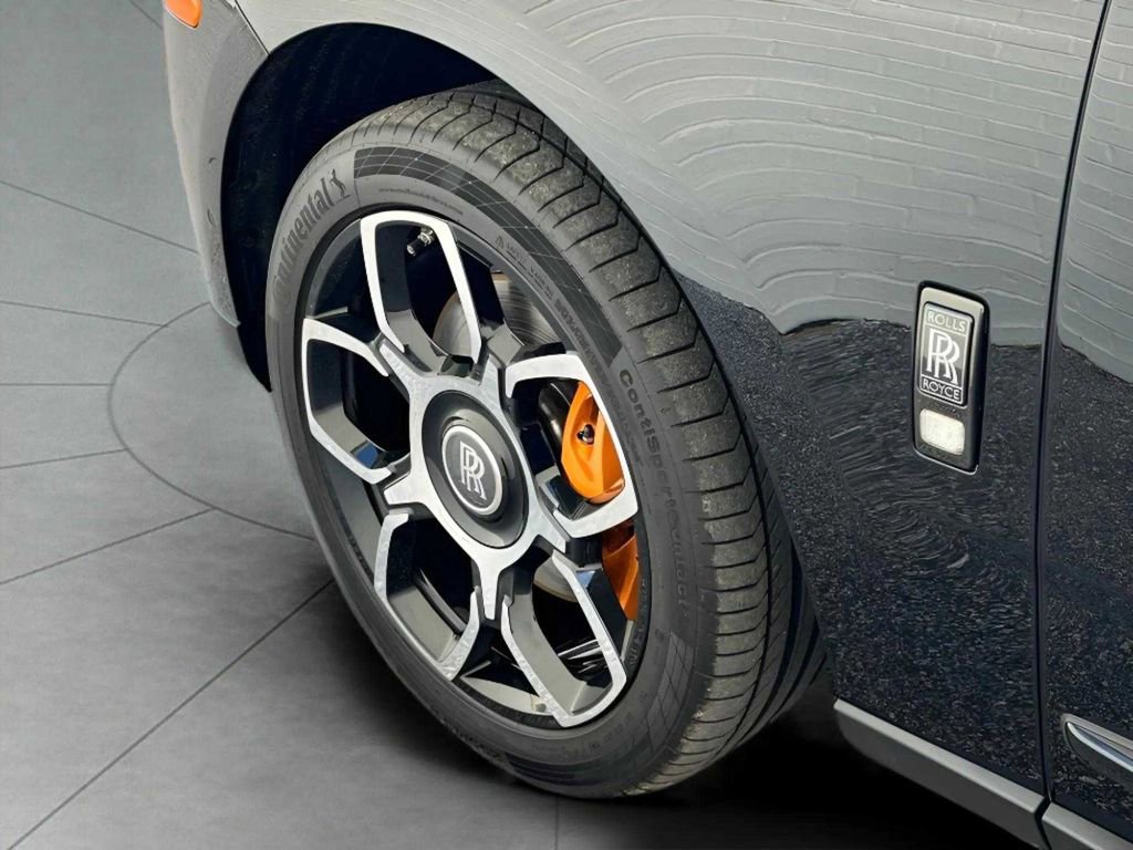 Certified 2024 Rolls-Royce Cullinan Black Badge w/ Driver's Package image 26