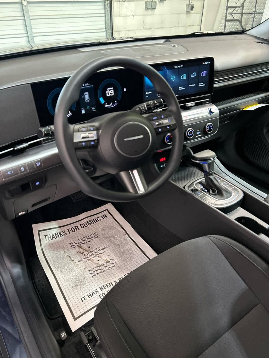 New 2027 Hyundai Kona SE AWD/4WD image 9