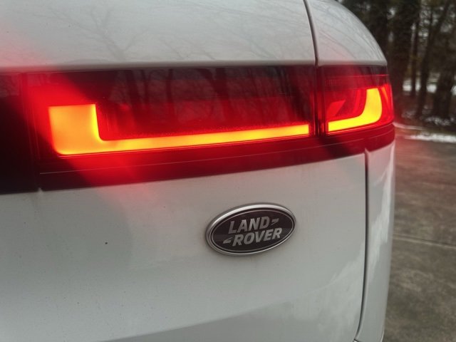 Used 2023 Land Rover Range Rover Sport SE image 32