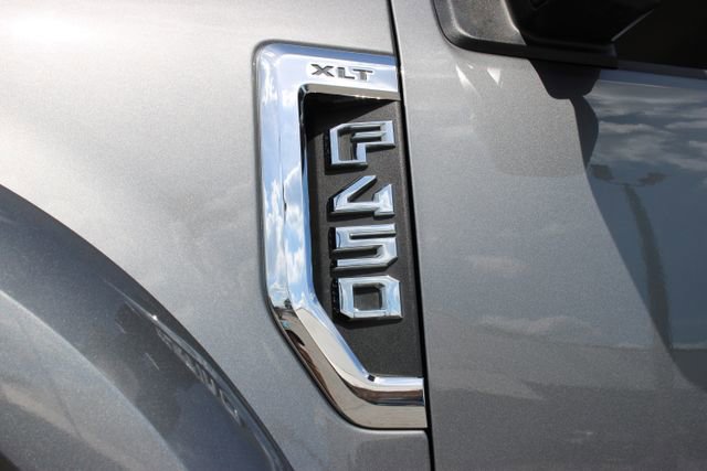 Used 2022 Ford F450 XLT w/ FX4 Off-Road Package image 19