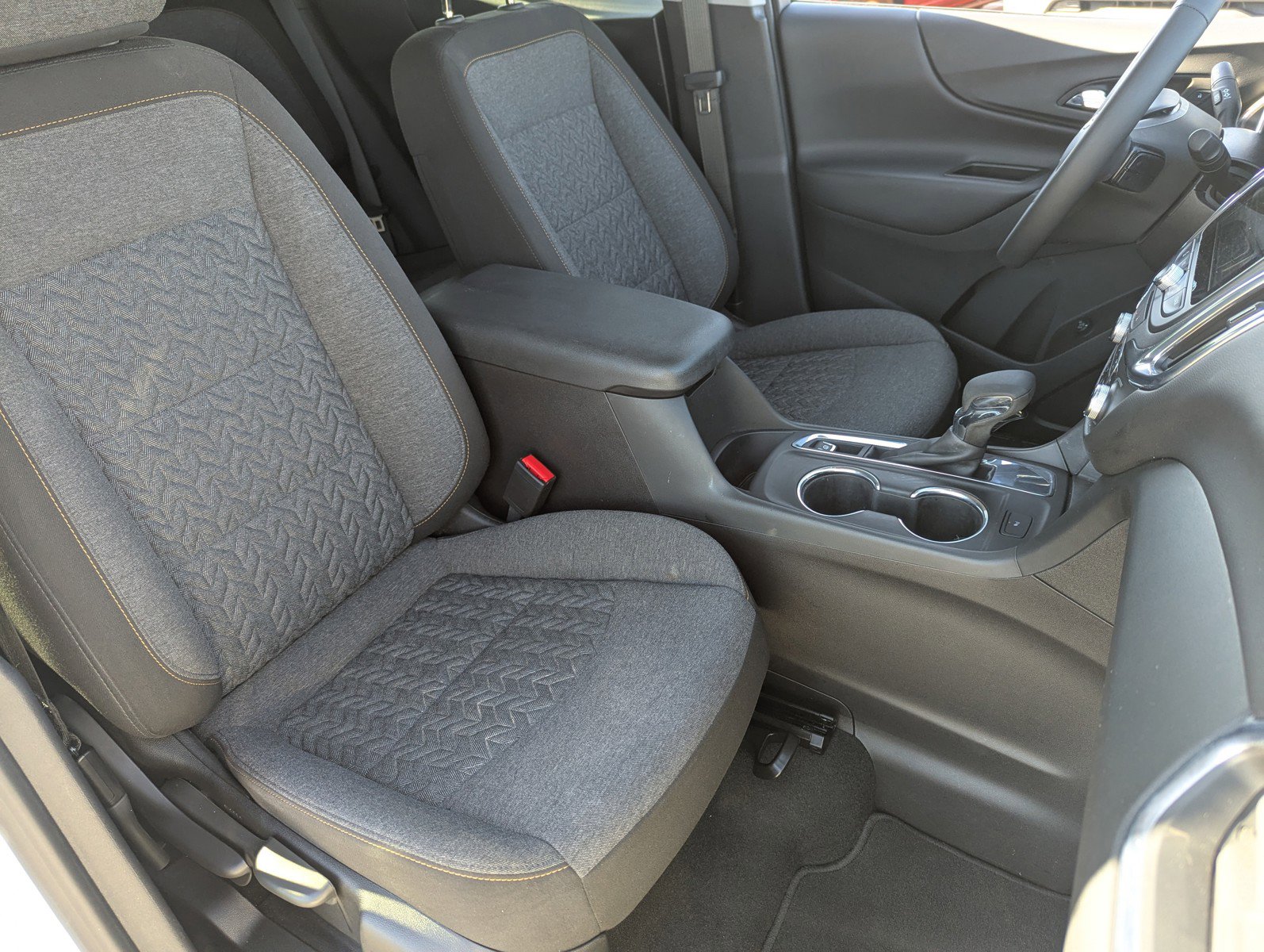 Used 2023 Chevrolet Equinox LT image 12