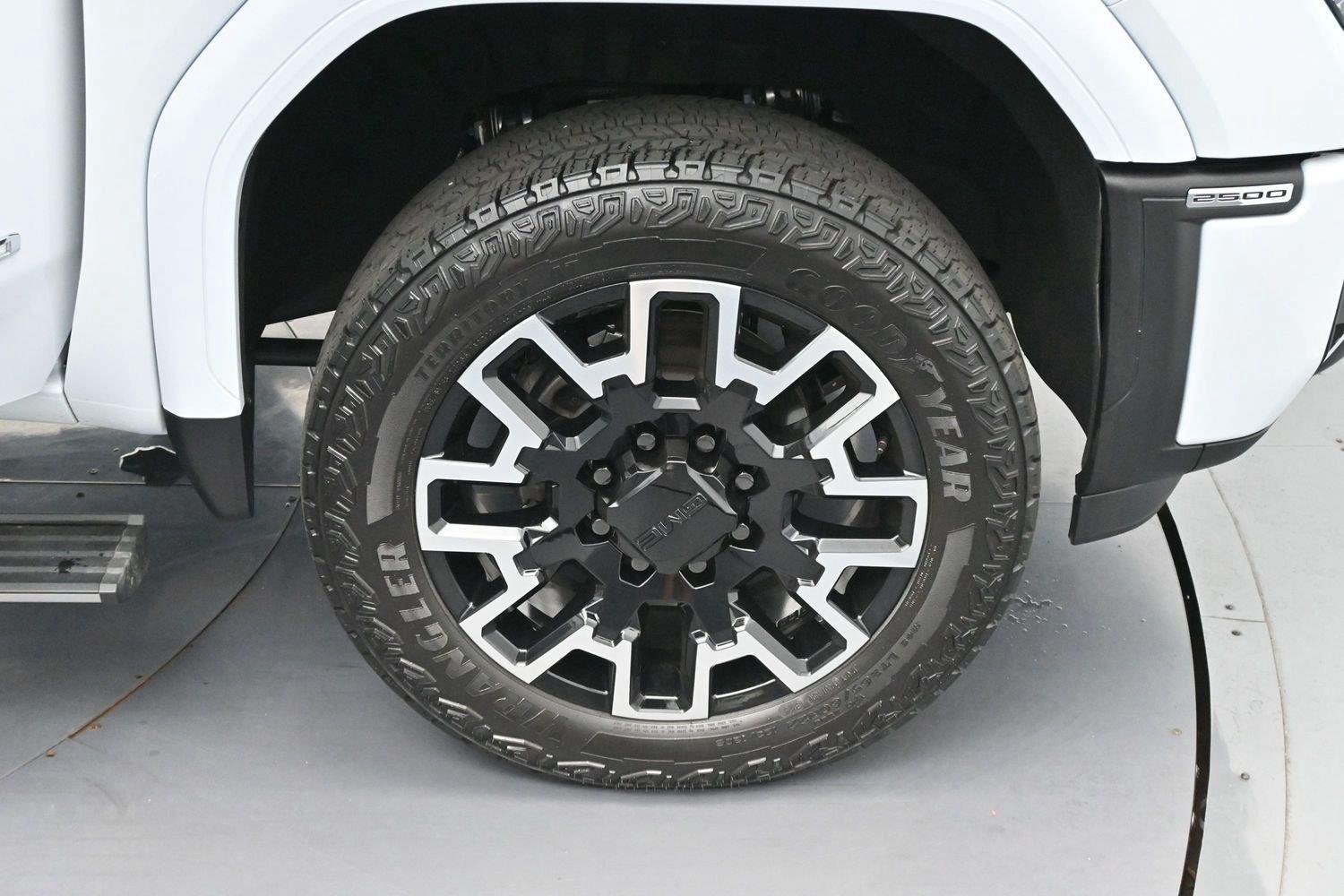 Used 2026 GMC Sierra 2500 Denali Ultimate AWD/4WD image 39