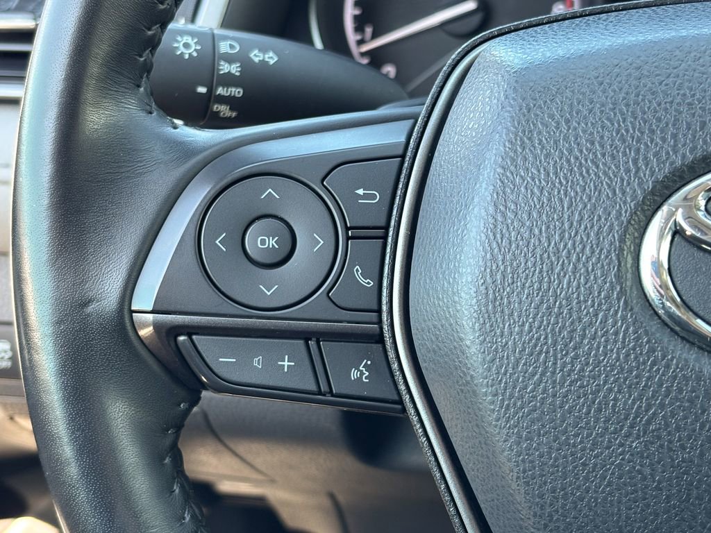 Used 2022 Toyota Camry SE FWD image 25