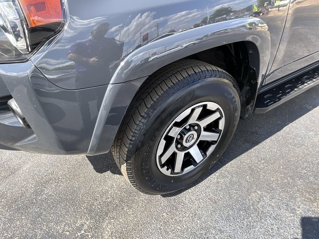 Used 2024 Toyota 4Runner TRD Off-Road image 10