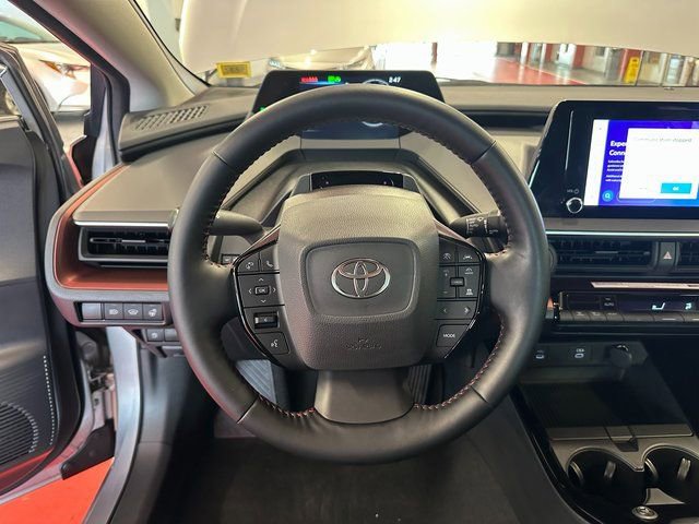 Used 2024 Toyota Prius Prime SE image 17