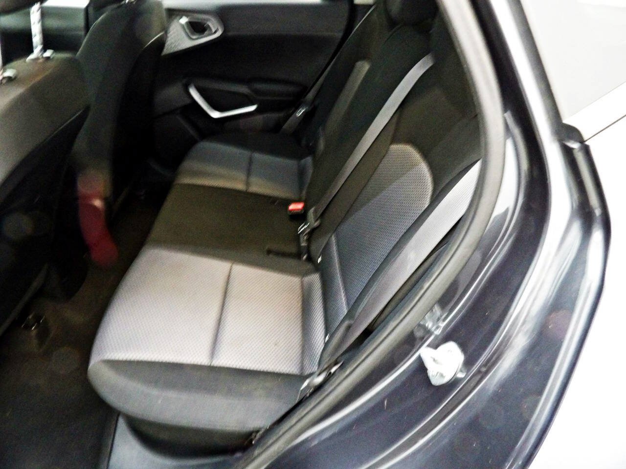 Used 2022 Kia Soul LX w/ Technology Package FWD image 10