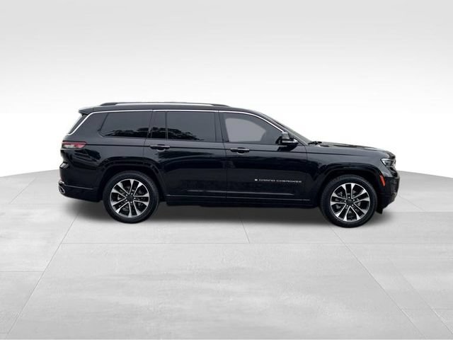 Used 2022 Jeep Grand Cherokee L Overland w/ Luxury Tech Group IV AWD/4WD image 2
