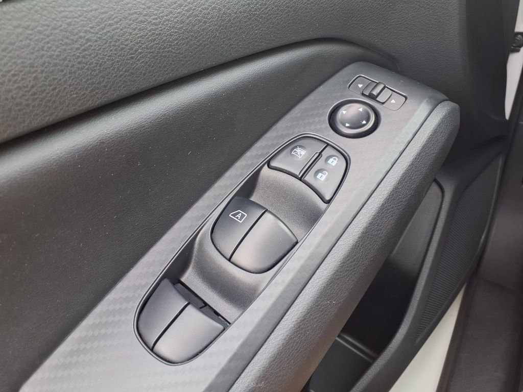 Certified 2025 Nissan Altima 2.5 SV image 21