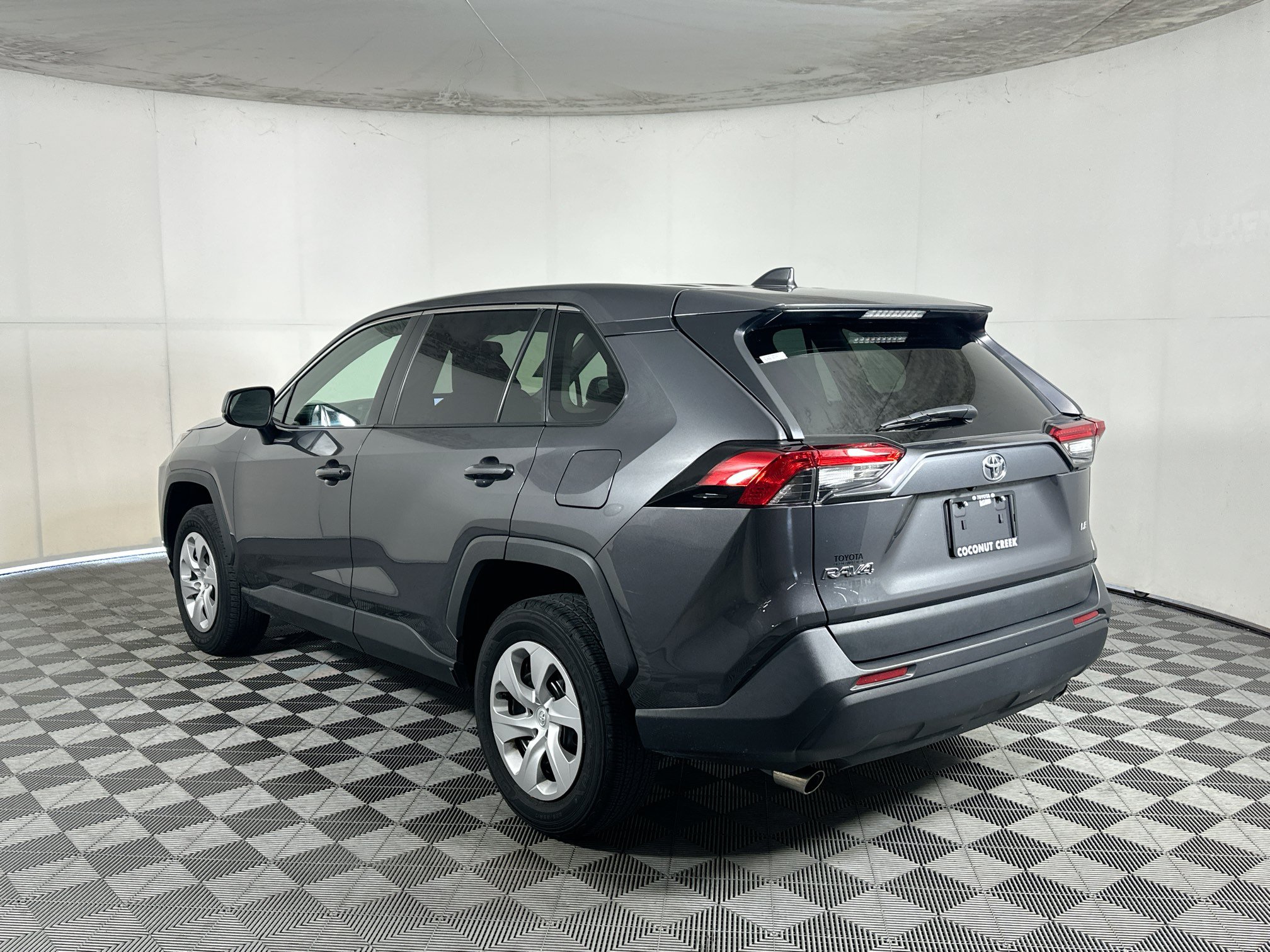Certified 2024 Toyota RAV4 LE FWD image 5