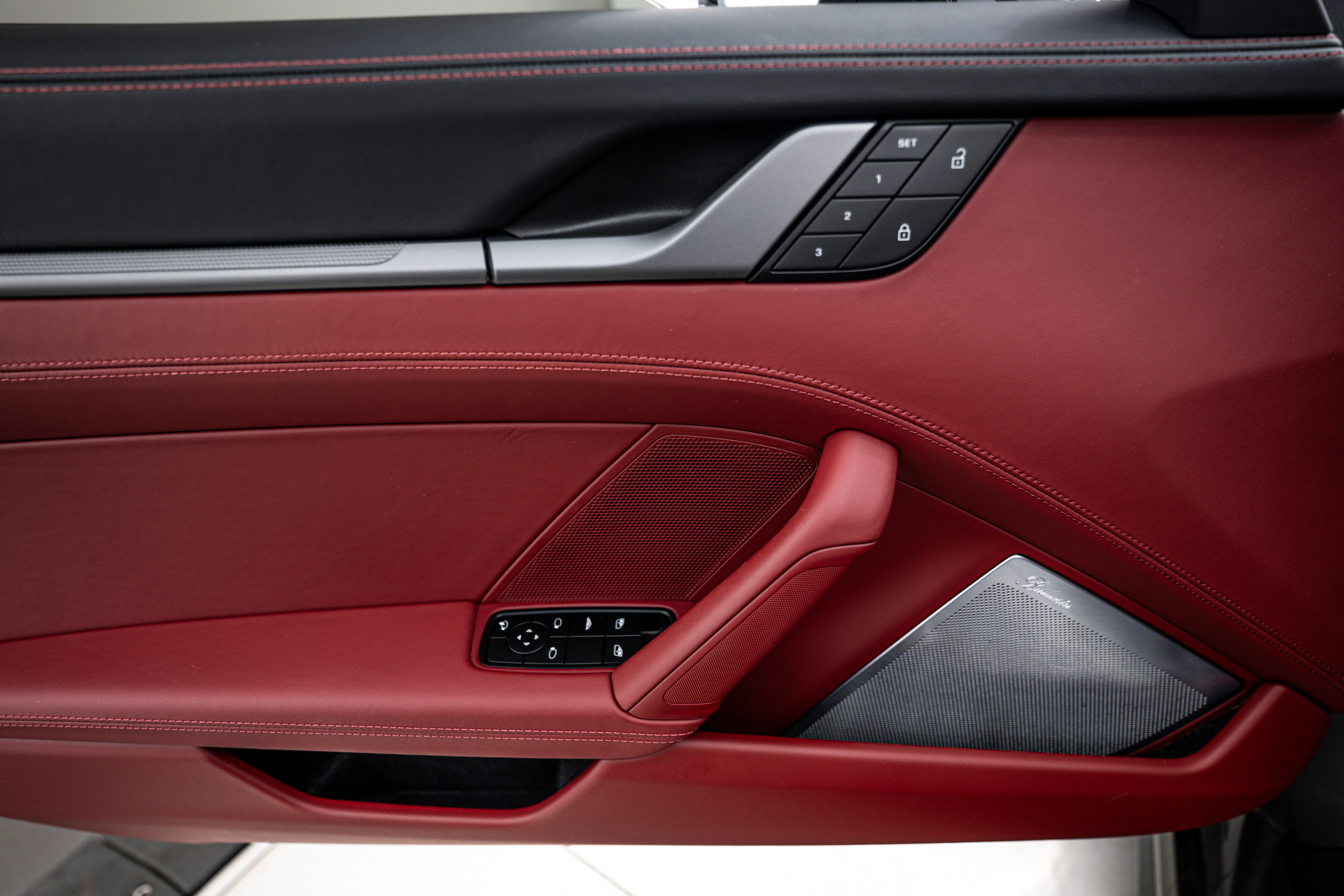 Certified 2024 Porsche 911 Carrera image 16