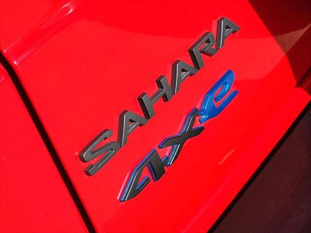 Certified 2025 Jeep Wrangler Sahara image 19