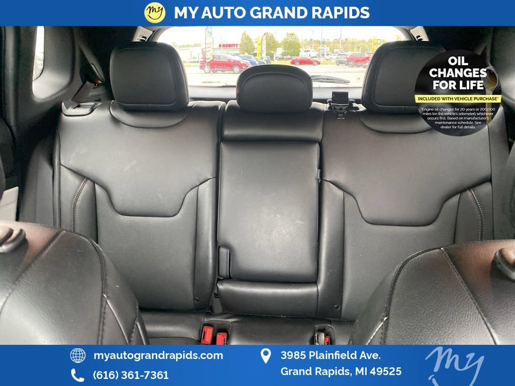 Used 2023 Jeep Compass Limited AWD/4WD image 14