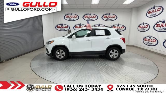 Used 2017 Chevrolet Trax LT w/ LT Convenience Package FWD image 5