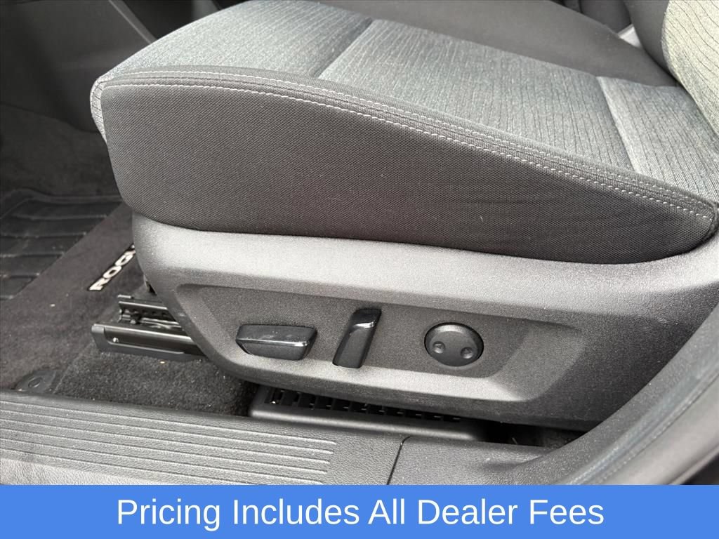 Certified 2023 Nissan Rogue SV AWD/4WD image 18