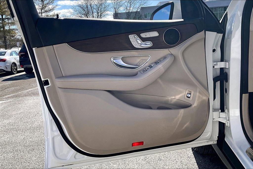 Certified 2022 Mercedes-Benz GLC 300 4MATIC image 18