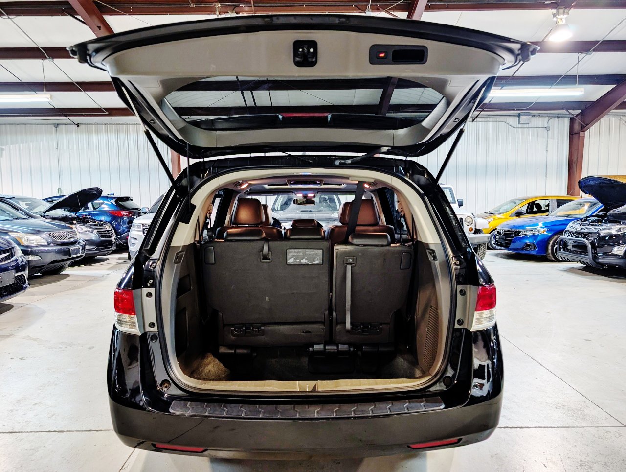 Used 2014 Honda Odyssey EX-L image 23