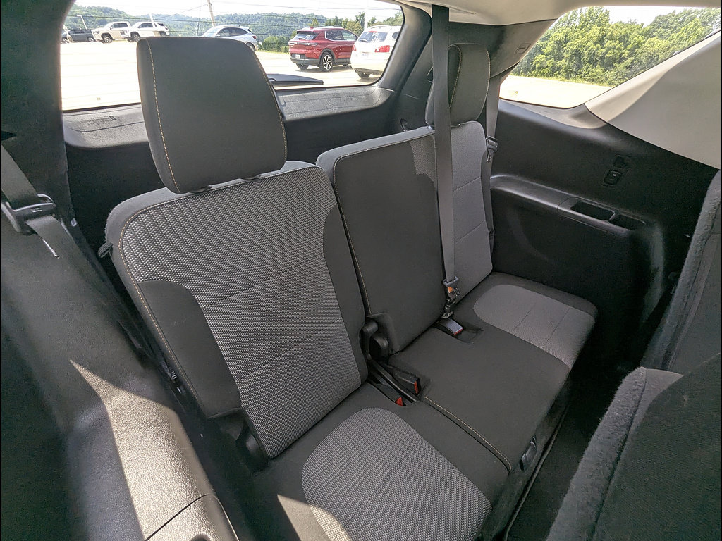 Used 2019 Chevrolet Traverse LT w/ LPO, Floor Liner Package AWD/4WD image 21