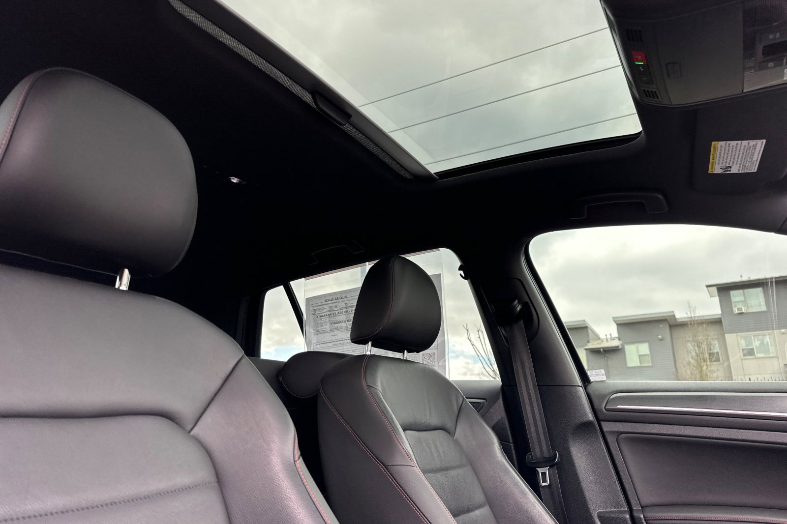 Used 2021 Volkswagen GTI SE image 18