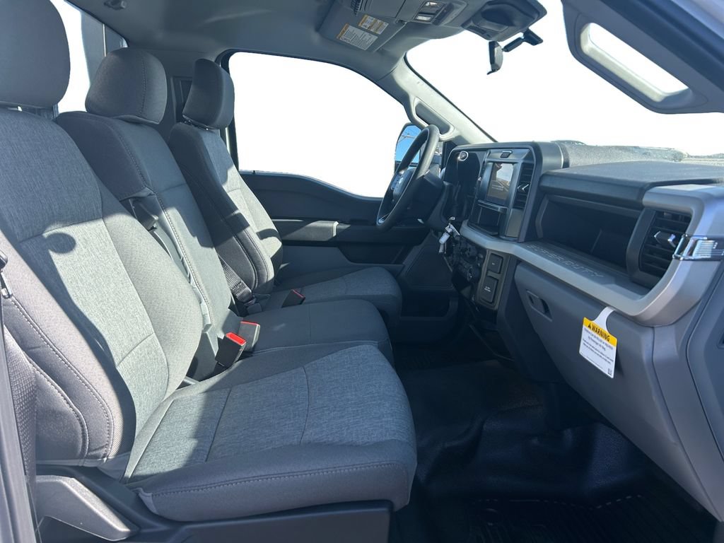 New 2026 Ford F550 4x4 Regular Cab Super Duty image 16