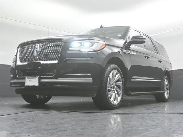 Certified 2022 Lincoln Navigator L Reserve image 35