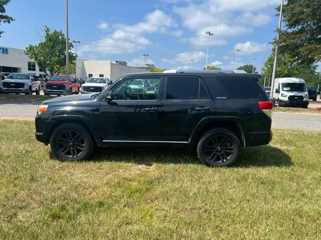Used 2010 Toyota 4Runner Limited AWD/4WD image 2