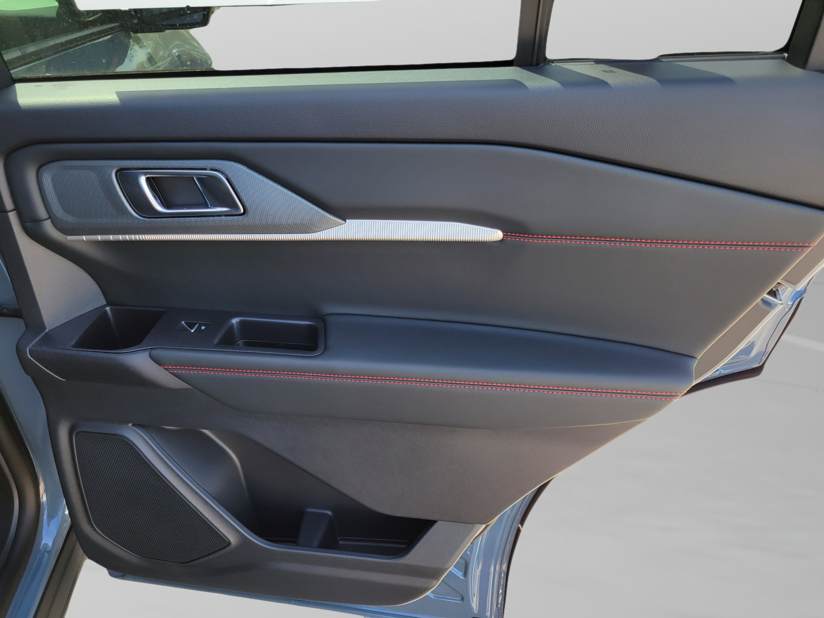 New 2026 Ford Explorer ST-Line RWD image 26