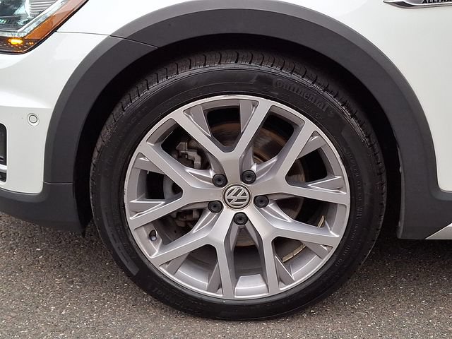 Used 2018 Volkswagen Golf Alltrack SEL AWD/4WD image 28