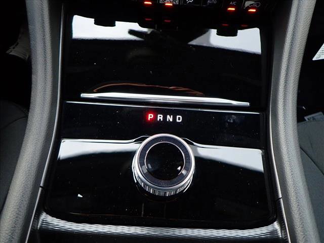 New 2025 Jeep Grand Cherokee Laredo w/ Luxury Tech Group I image 20