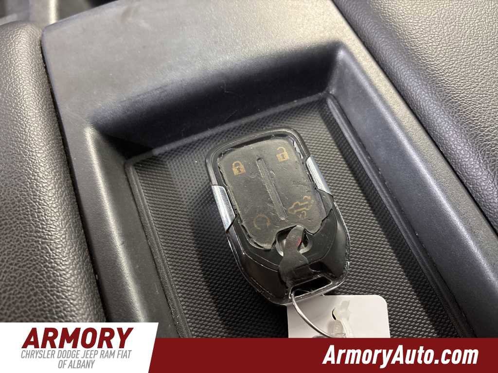 Used 2020 Chevrolet Silverado 1500 LT w/ All-Star Edition image 21