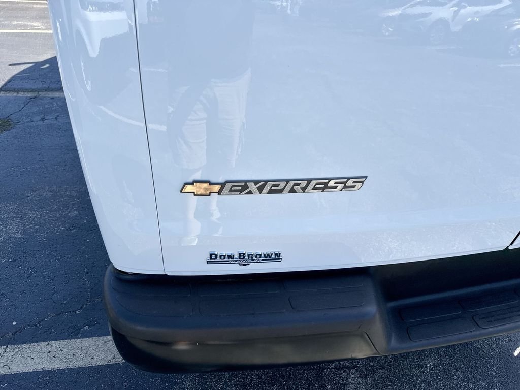 Used 2025 Chevrolet Express 2500 Extended w/ Driver Convenience Package RWD image 66