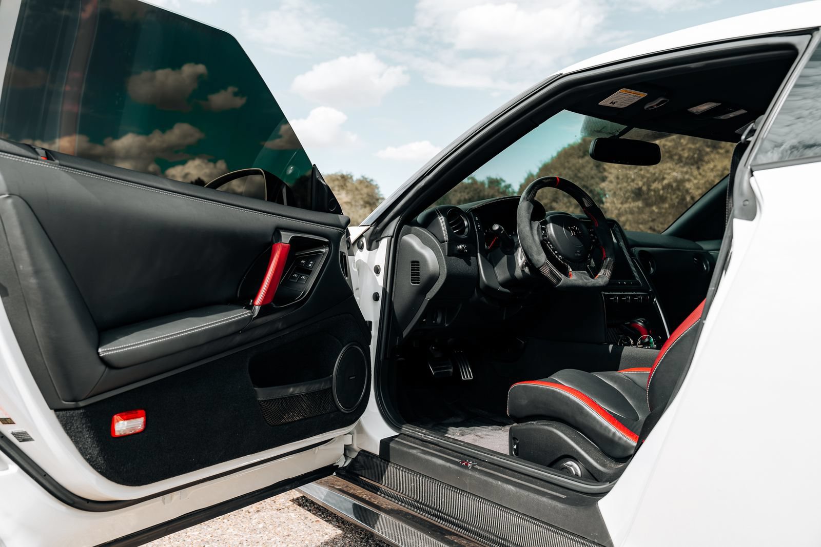 Used 2014 Nissan GT-R Black Edition AWD/4WD image 18
