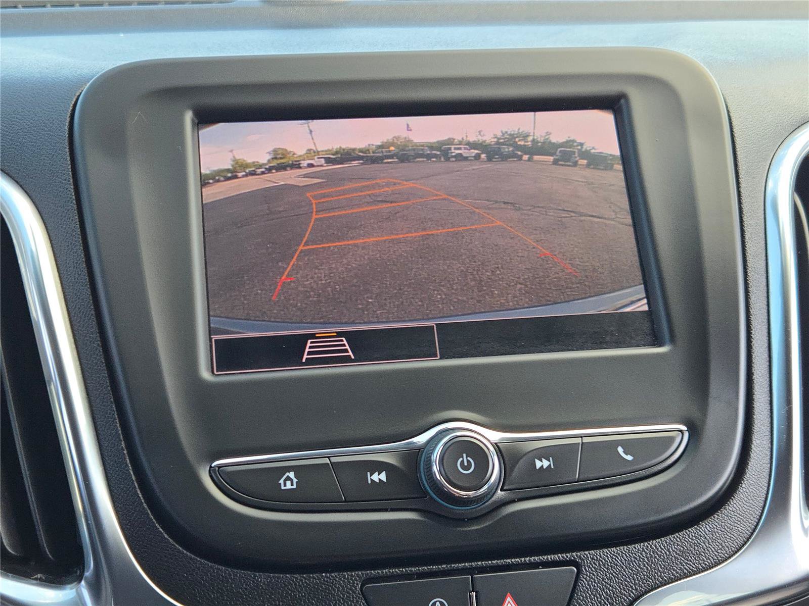 Used 2024 Chevrolet Equinox LS w/ LS Convenience Package FWD image 29