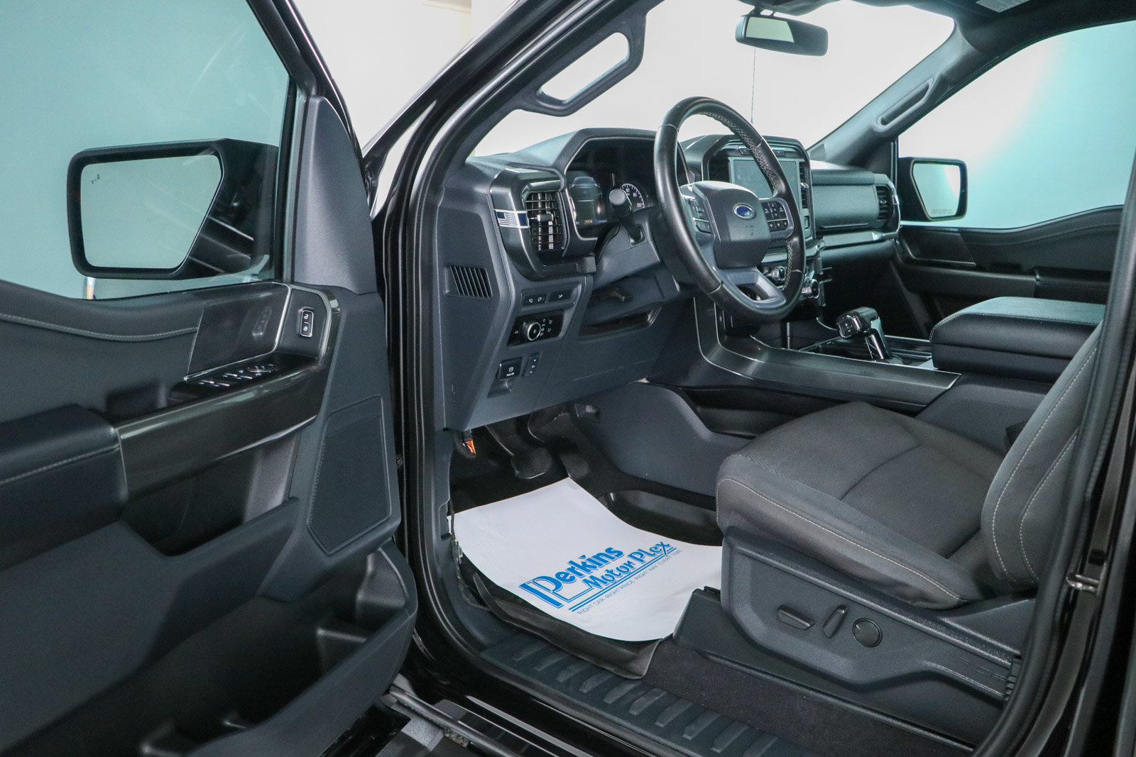Used 2023 Ford F150 XLT w/ Equipment Group 302A High AWD/4WD image 4