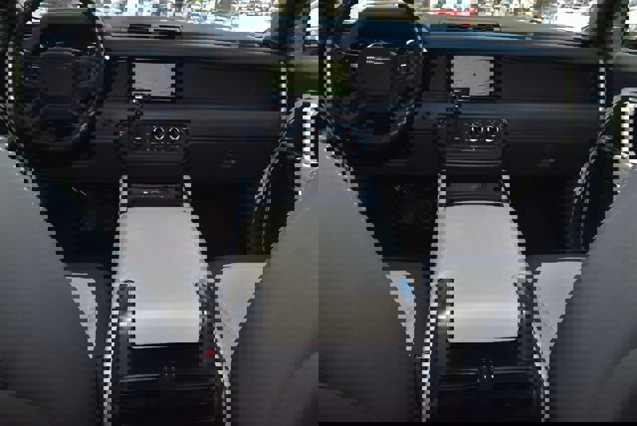 Used 2023 Land Rover Defender 110 X-Dynamic SE image 16