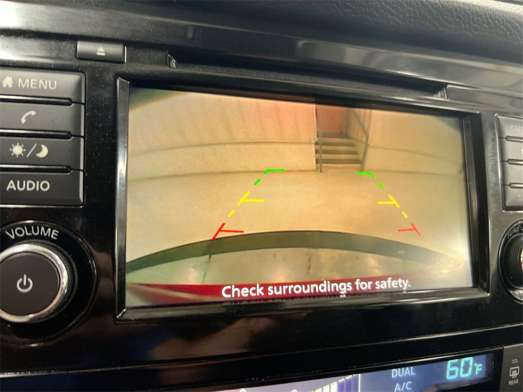 Used 2020 Nissan Rogue SV image 14