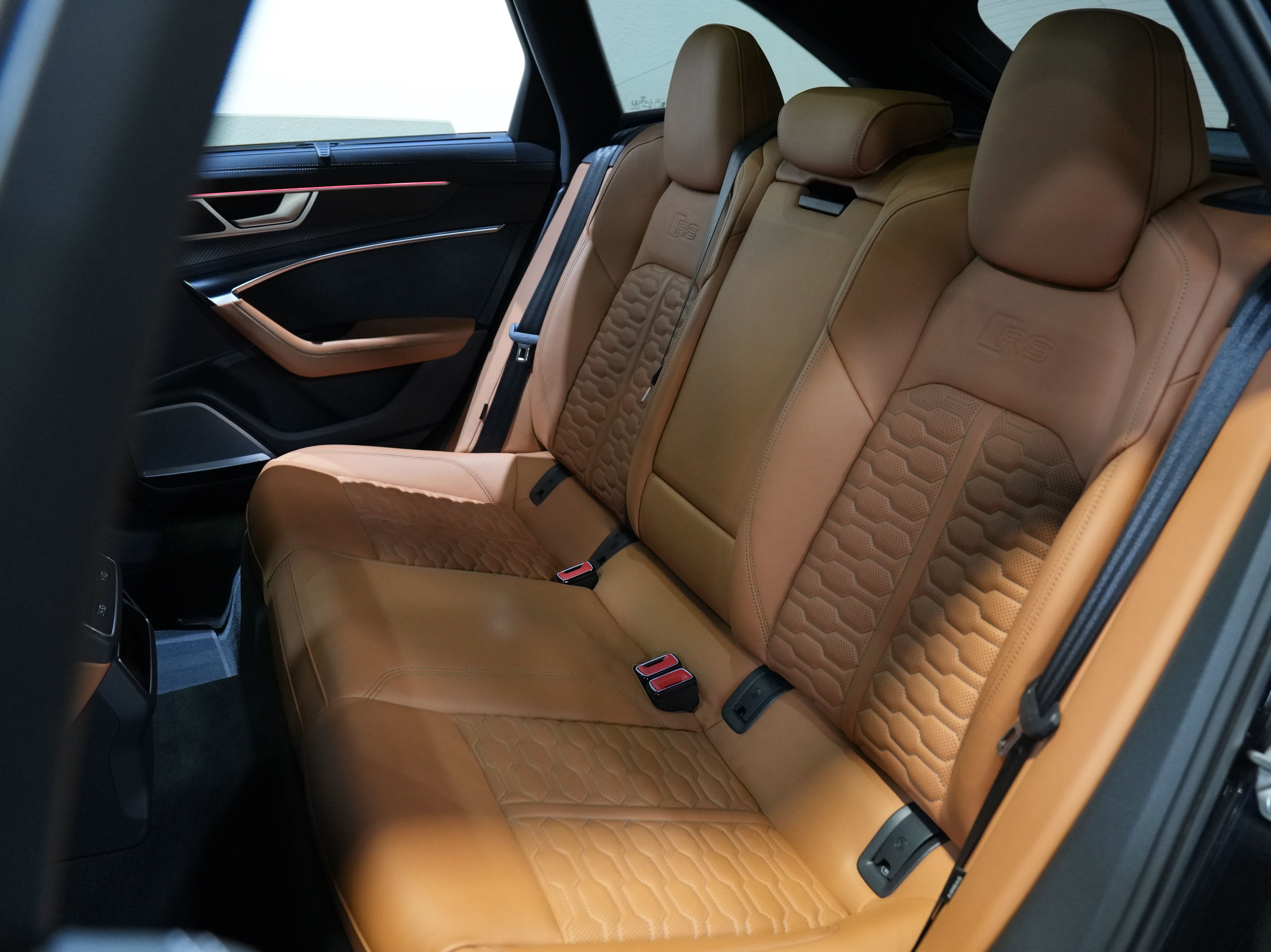 Used 2022 Audi RS 6 image 34