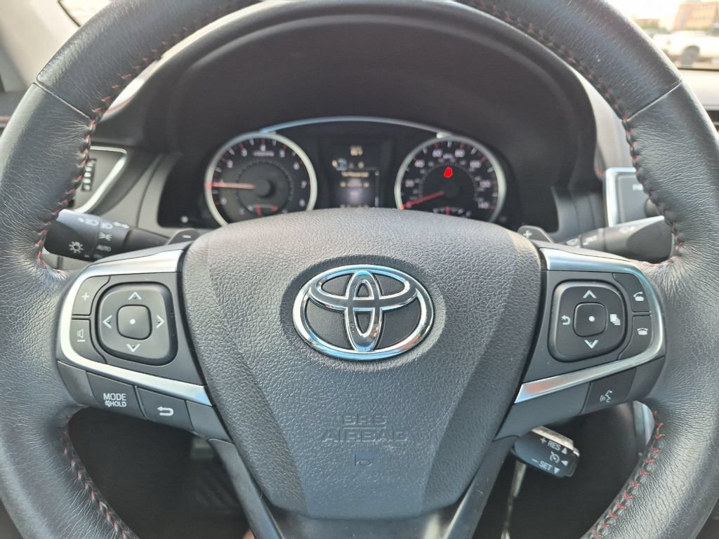 Used 2017 Toyota Camry SE FWD image 21